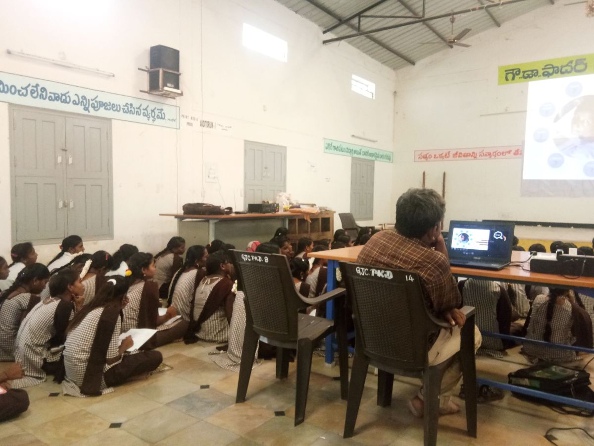 On a simple volunteer-driven approach to learning English in India – an aspiration for&nbsp;millions